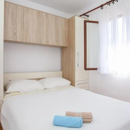 House B - 45m From The Sea